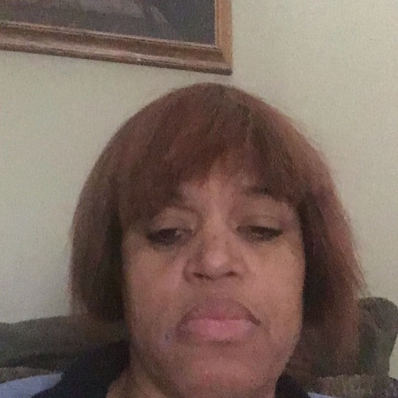 Meet your Posher, Latonja - Picture 1 of 1